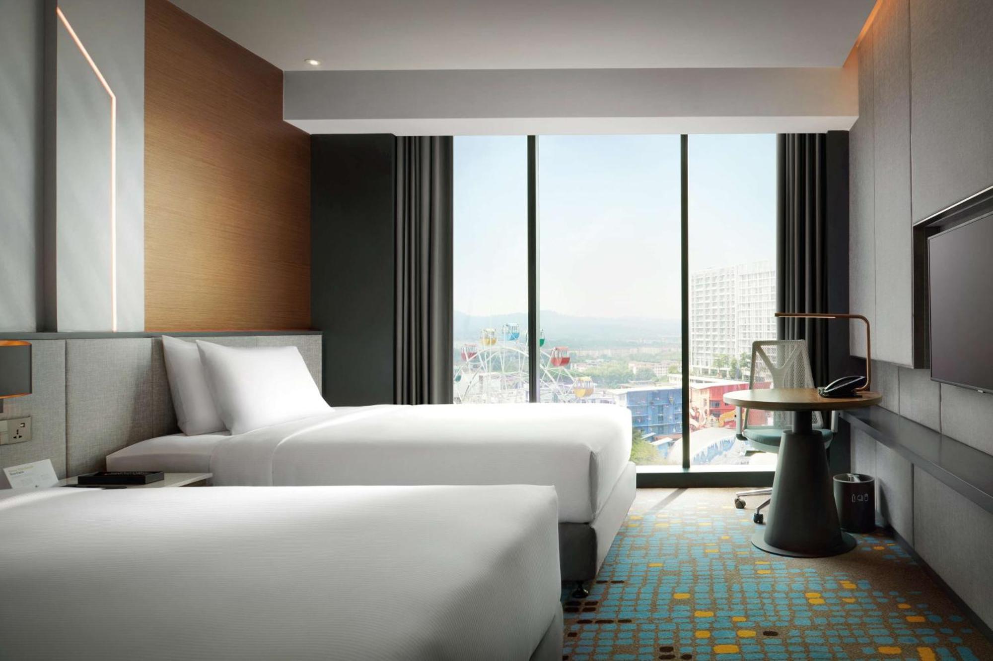 Doubletree By Hilton Shah Alam I-City Esterno foto Deluxe Room