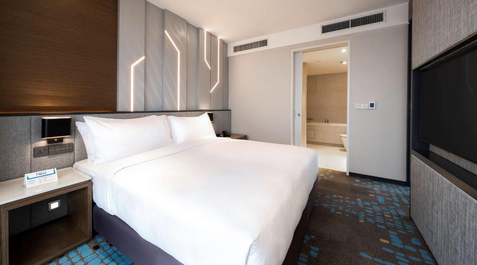 Doubletree By Hilton Shah Alam I-City Esterno foto Deluxe Room