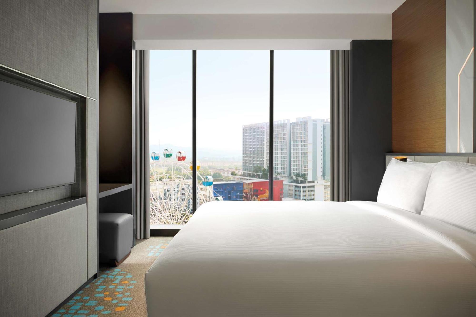 Doubletree By Hilton Shah Alam I-City Esterno foto A typical room at the hotel