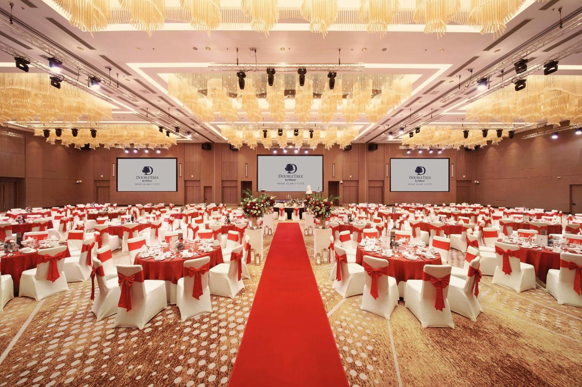 Doubletree By Hilton Shah Alam I-City Esterno foto The ballroom